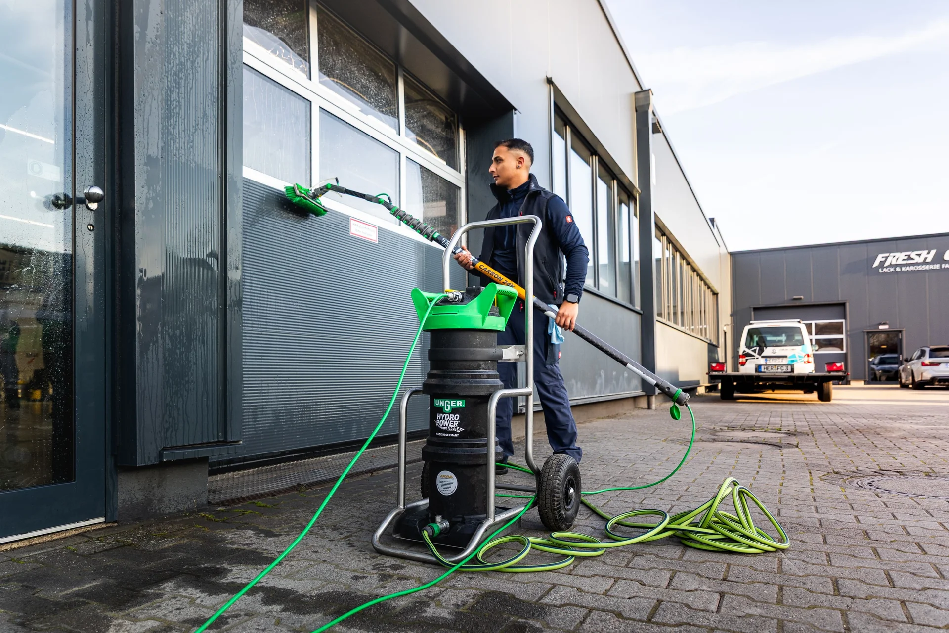 Professionelle Fassadenreinigung mit modernem Osmose-System Herne